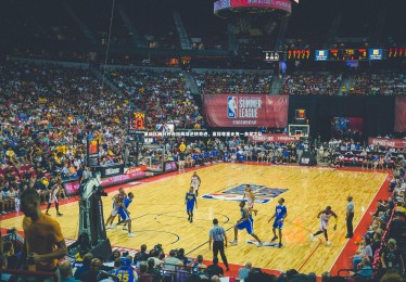 mk体育官网-重庆队两分钟连扳两球逆转奇迹，赢得尊重无愧一条龙之队荣耀